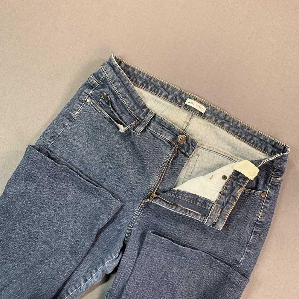 Lee Jeans Women 16 Medium 34x30 Blue Med Wash Mid Rise Straight Stretch Denim